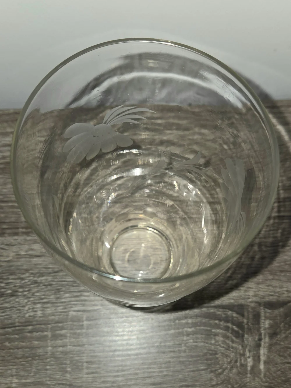 Vintage Unbranded Floral Etched Glass Tall Vase 8.5